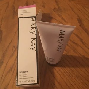 NWOT Mary Kay Cleanser